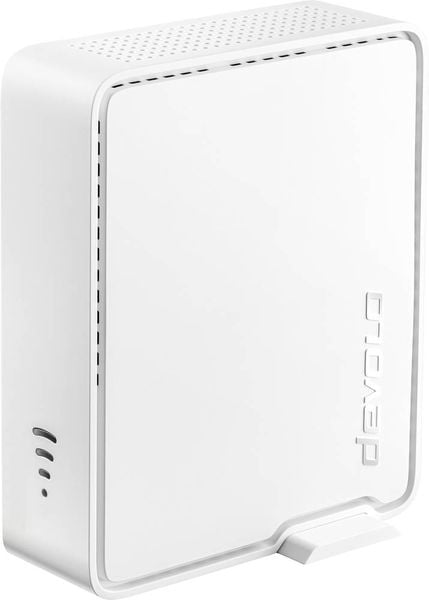 Der devolo WiFi 6 Repeater 5400 bringt Ihr WLAN zu Hause im Handumdrehen in jede Ecke – und das mit Highspeed-Gewissheit. Ob Surfen mit dem Tablet oder 4K-Streaming auf dem Smart-TV: Die Datenrate von bis zu 5400 Mbit/s und die große Abdeckung mit modernem Wi-Fi 6-Standard versorgen jedes Endgerät mit einer blitzschnellen Online-Anbindung. Leistungsstarke Antennen ermöglichen besonders viele gleichzeitige Verbindungen ohne Qualitätsverlust – von Home-Office bis Video-Streaming. Und das im Zusammenspiel mit jedem Router! Die Konfiguration ist kinderleicht: Einfach einstecken