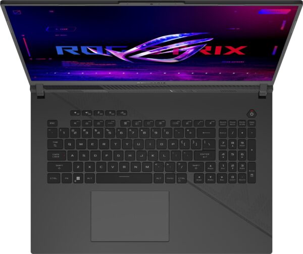 rnRaise Your Game with Style Greif Dir den Sieg. Das ASUS ROG Strix G18 macht sich die neue Generation der Intel Prozessoren und NVIDIA® Grafikkarten zu Nutze. Der bis zu Intel® Core i9-13980HX der 13. Generation und eine Notebook-Grafikkarte bis zu NVIDIA® GeForce RTX 4080 führen dich mit überlegener Leistung zum Sieg auf dem Schlachtfeld. CPU und GPU werden von bis zu 2 TB PCIe Gen4x4 SSD-Speicher und bis zu 32GB DDR5-Arbeitsspeicher unterstützt